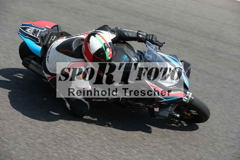 /Archiv-2023/28 05.06.2023 Moto Club Anneau du Rhin/rouge-expert/2